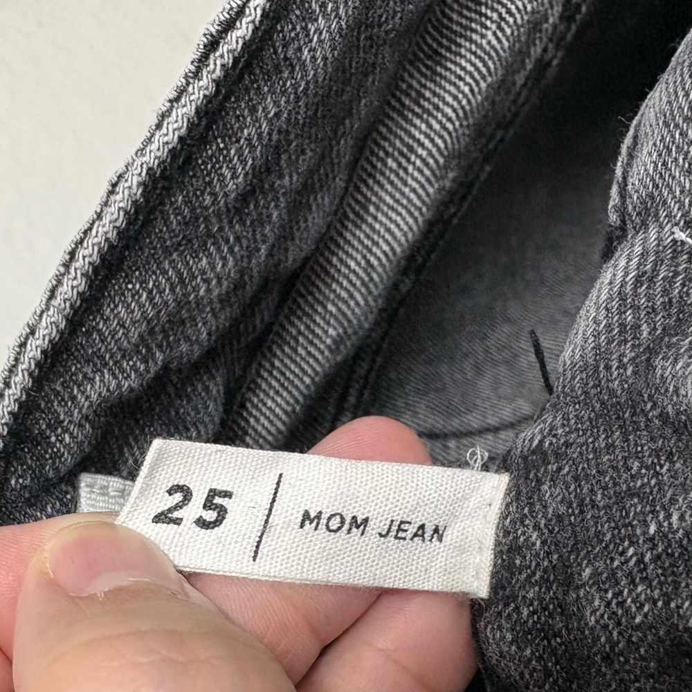 Pacsun Beverly Wash Denim Mom Jean High Rise Size 25 Faded Black Grunge 90's - Picture 6 of 10